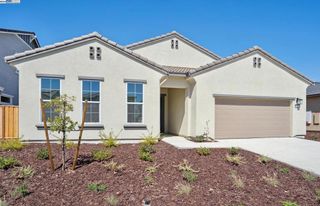 1137 Bradbury Dr, Discovery Bay, CA 94505