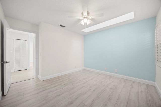 122 Eagleton Lane, Palm Beach Gardens, FL 33418