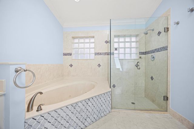 122 Eagleton Lane, Palm Beach Gardens, FL 33418