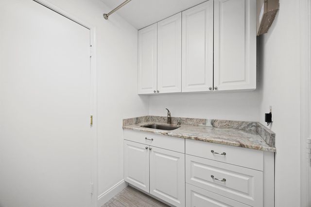 122 Eagleton Lane, Palm Beach Gardens, FL 33418