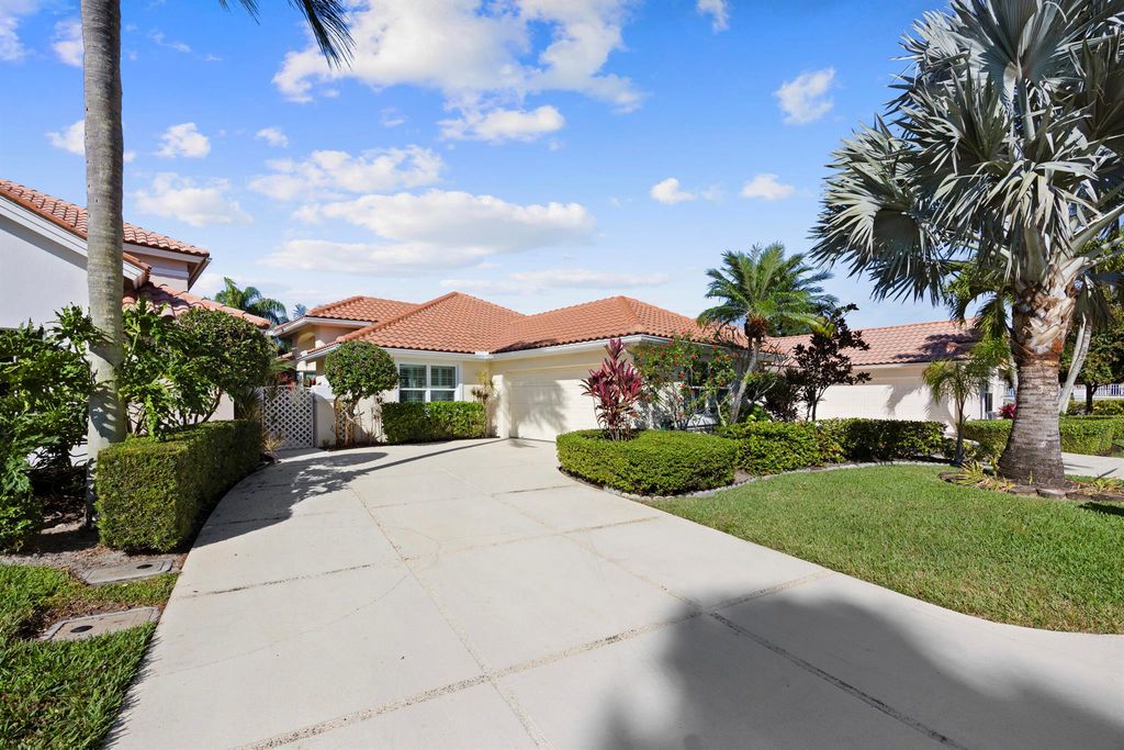 122 Eagleton Lane, Palm Beach Gardens, FL 33418