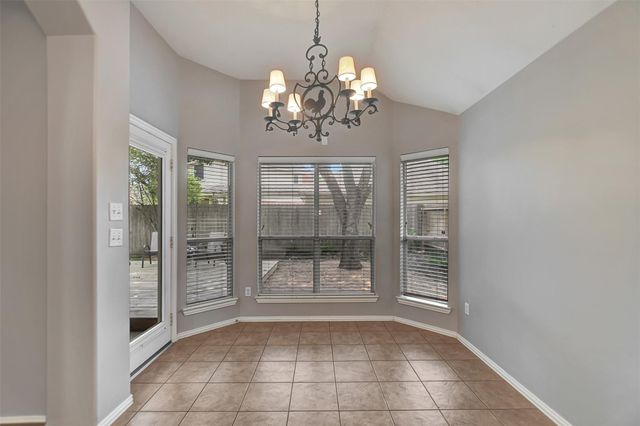 11915 Lois Lane Drive, Pinehurst, TX 77362