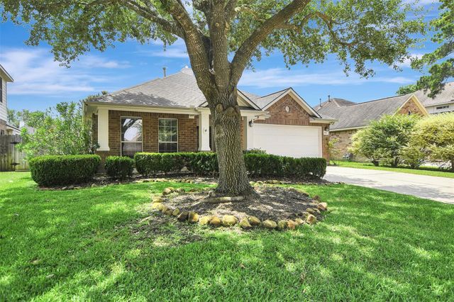 11915 Lois Lane Drive, Pinehurst, TX 77362