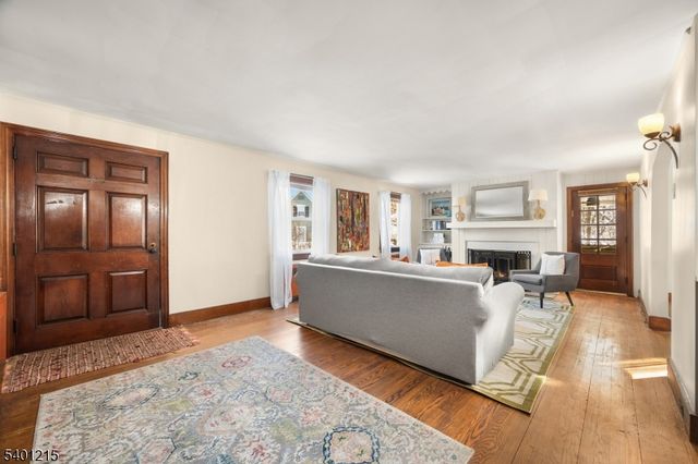 8 Highmont Ter, Montclair Twp., NJ 07042