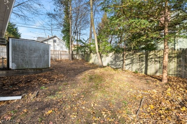 8 Highmont Ter, Montclair Twp., NJ 07042