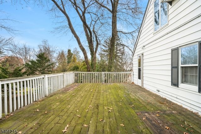 8 Highmont Ter, Montclair Twp., NJ 07042