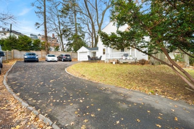 8 Highmont Ter, Montclair Twp., NJ 07042