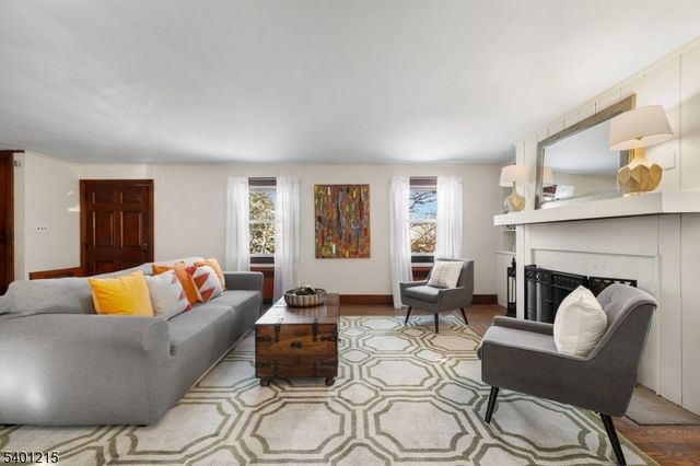 8 Highmont Ter, Montclair Twp., NJ 07042