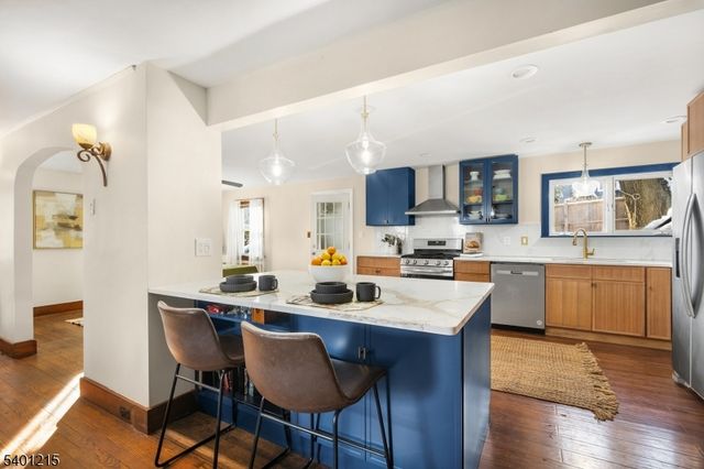 8 Highmont Ter, Montclair Twp., NJ 07042