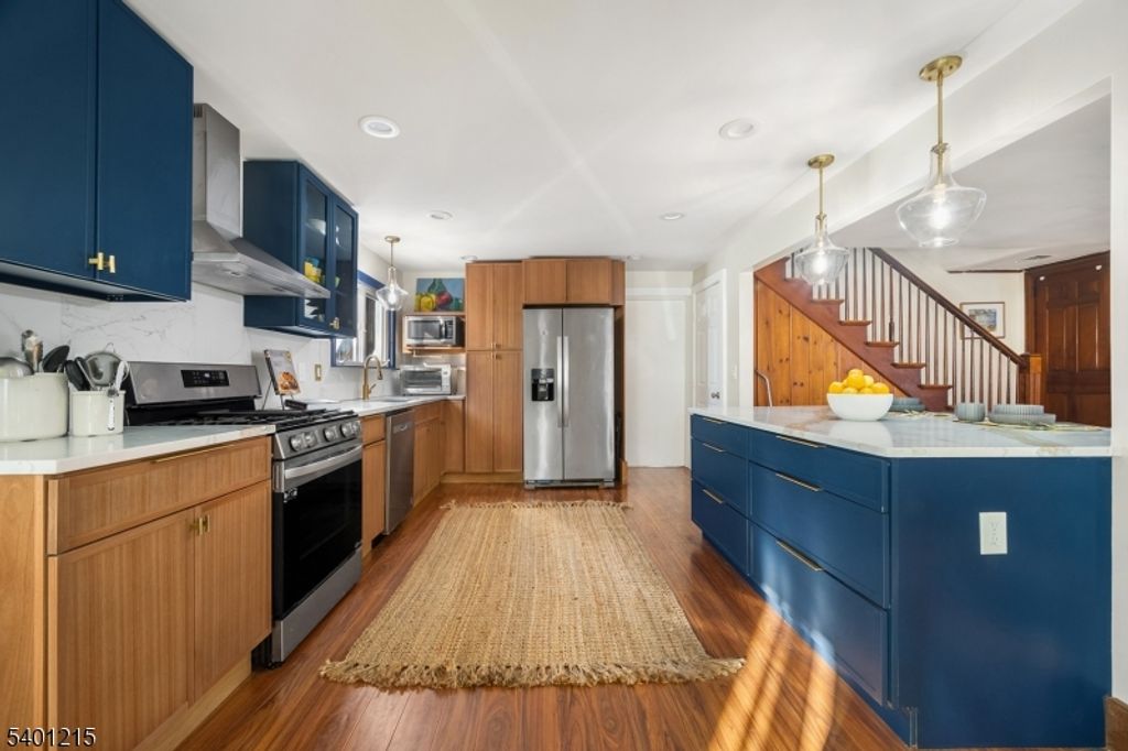 8 Highmont Ter, Montclair Twp., NJ 07042