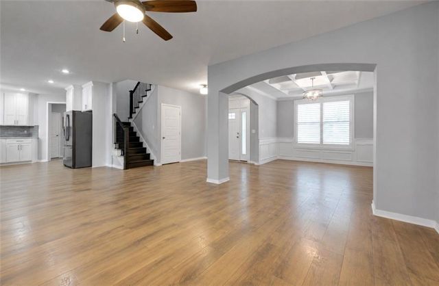 20476 W 107 Place, Olathe, KS 66061