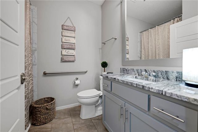 20476 W 107 Place, Olathe, KS 66061