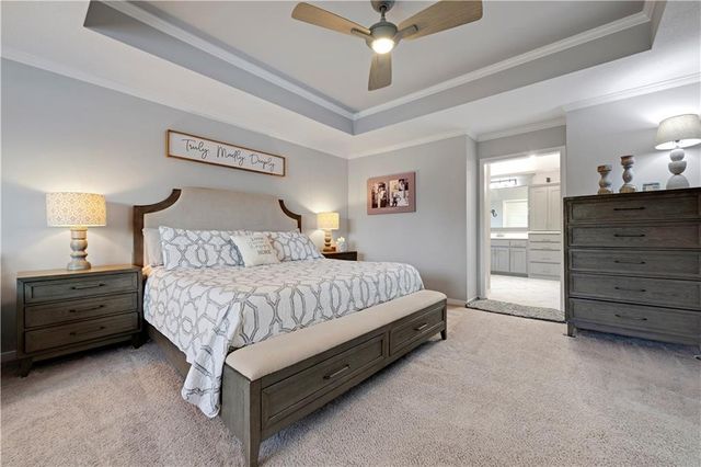 20476 W 107 Place, Olathe, KS 66061