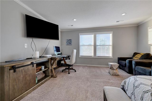 20476 W 107 Place, Olathe, KS 66061