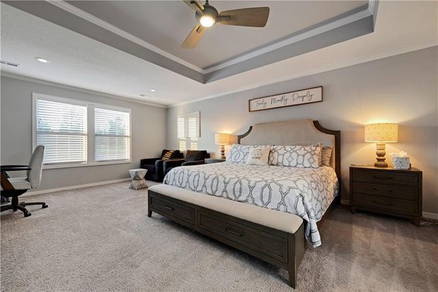 20476 W 107 Place, Olathe, KS 66061