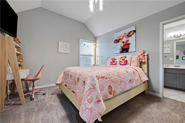 20476 W 107 Place, Olathe, KS 66061