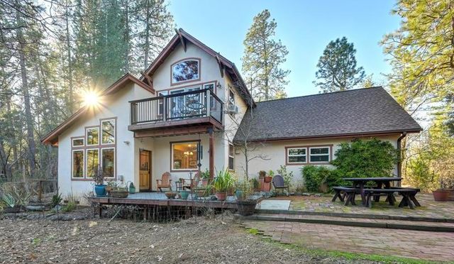 26070-26080 Green Acres Rd, Colfax, CA 95713