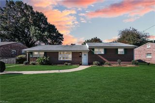 102 Haviland DR, Newport News, VA 23601