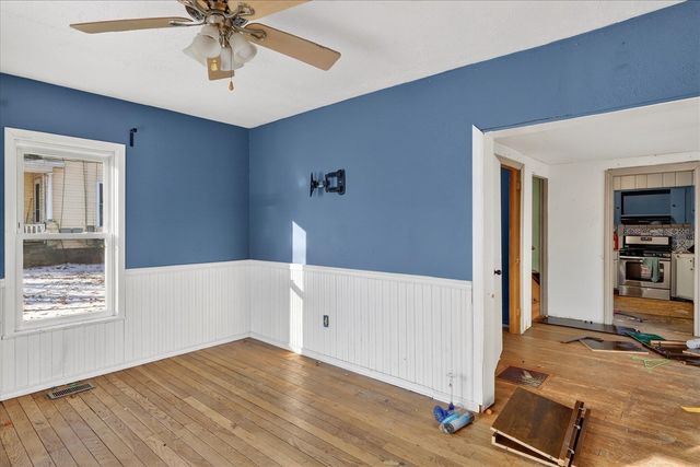 816 S Kalamazoo Avenue, Marshall, MI 49068