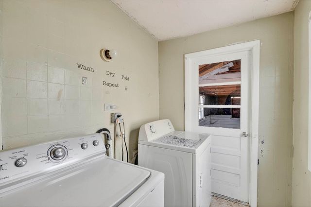 816 S Kalamazoo Avenue, Marshall, MI 49068