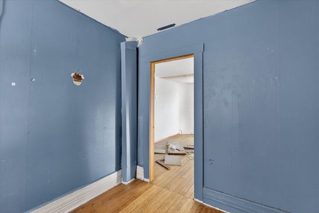 816 S Kalamazoo Avenue, Marshall, MI 49068