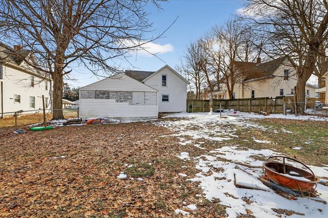 816 S Kalamazoo Avenue, Marshall, MI 49068