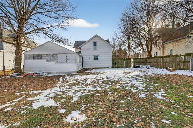 816 S Kalamazoo Avenue, Marshall, MI 49068