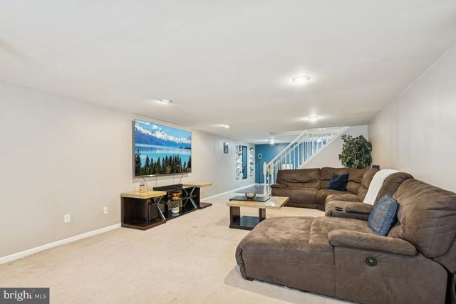 516 COACH RD, Blackwood, NJ 08012