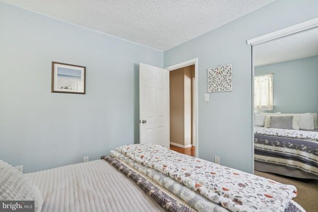 516 COACH RD, Blackwood, NJ 08012