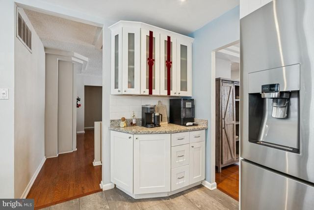 516 COACH RD, Blackwood, NJ 08012