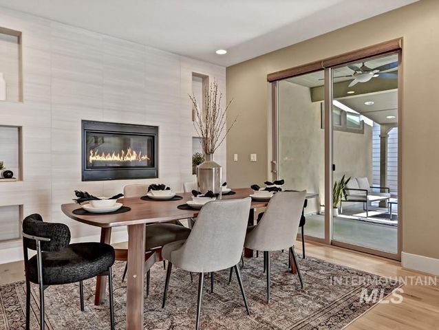 2955 S Shadywood Way, Boise, ID 83716