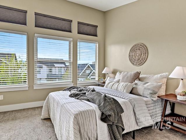 2955 S Shadywood Way, Boise, ID 83716