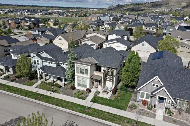 2955 S Shadywood Way, Boise, ID 83716