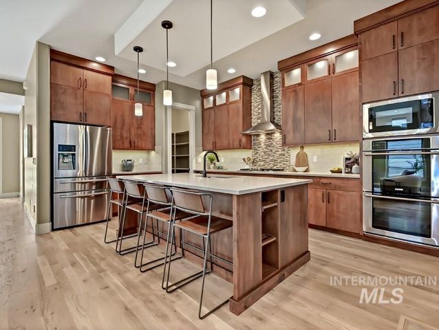 2955 S Shadywood Way, Boise, ID 83716