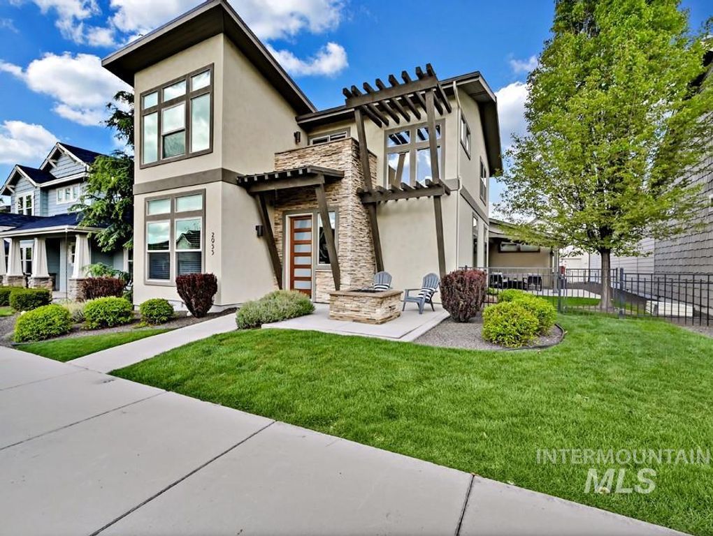 2955 S Shadywood Way, Boise, ID 83716