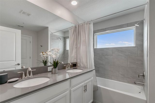 1188 CHALLENGE DRIVE, Davenport, FL 33896