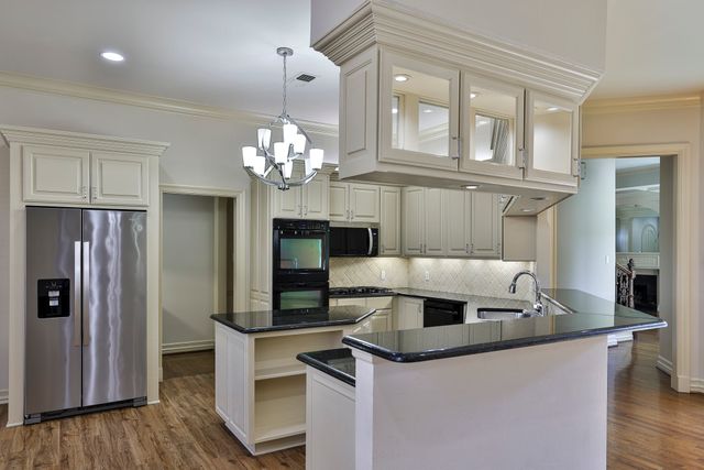 6208 Troon Road, Fort Worth, TX 76132