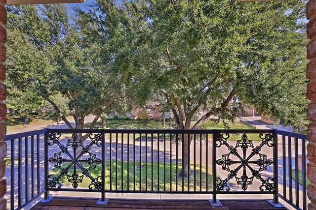 6208 Troon Road, Fort Worth, TX 76132