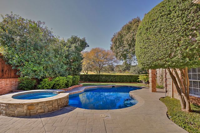 6208 Troon Road, Fort Worth, TX 76132