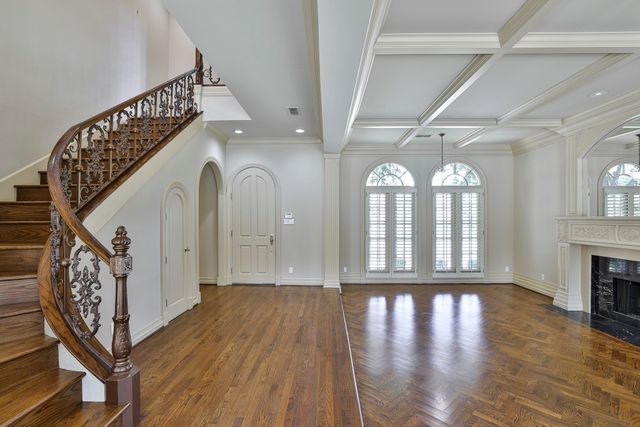 6208 Troon Road, Fort Worth, TX 76132