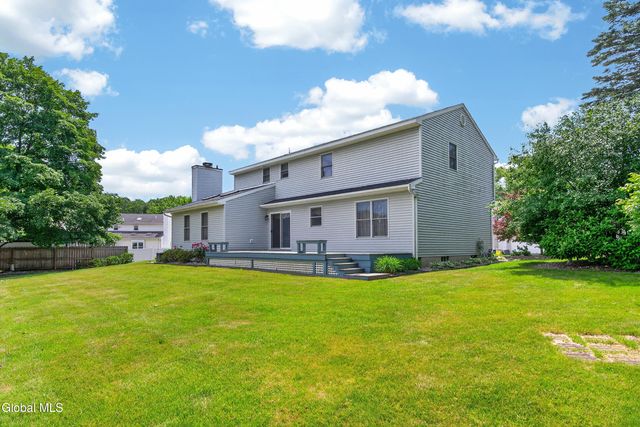 44 Mallard Road, Bethlehem, NY 12077