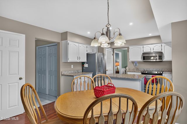44 Mallard Road, Bethlehem, NY 12077