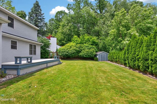 44 Mallard Road, Bethlehem, NY 12077