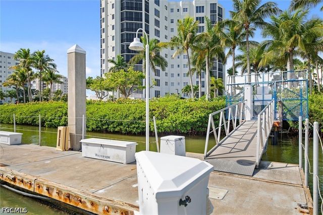 4199 Bay Beach LN, Fort Myers Beach, FL 33931