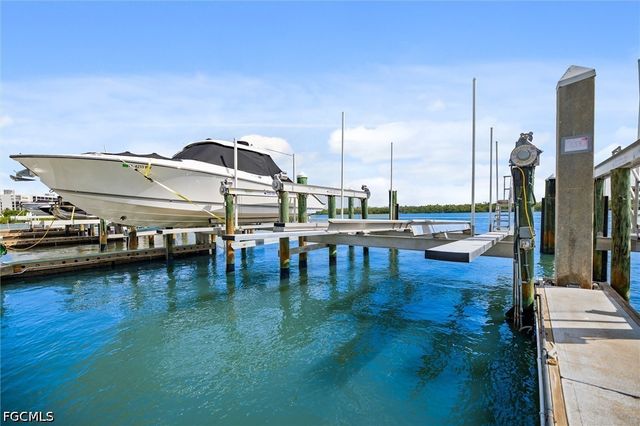 4199 Bay Beach LN, Fort Myers Beach, FL 33931