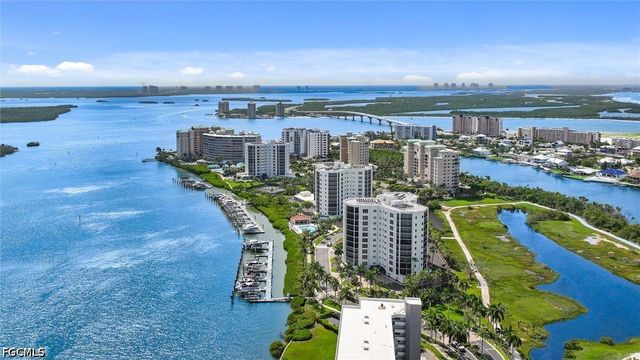 4199 Bay Beach LN, Fort Myers Beach, FL 33931