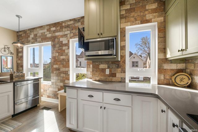 410 W Brackenridge Street, Fort Wayne, IN 46802