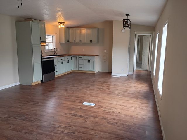 51 Thomas Road, Chatsworth, GA 30705