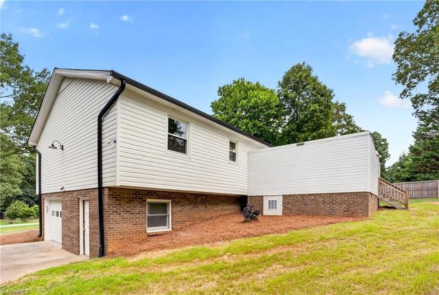5701 Cannoy Street, Winston-salem, NC 27105
