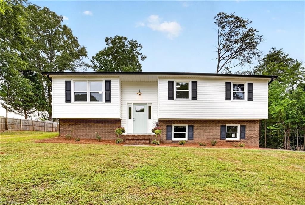 5701 Cannoy Street, Winston-salem, NC 27105